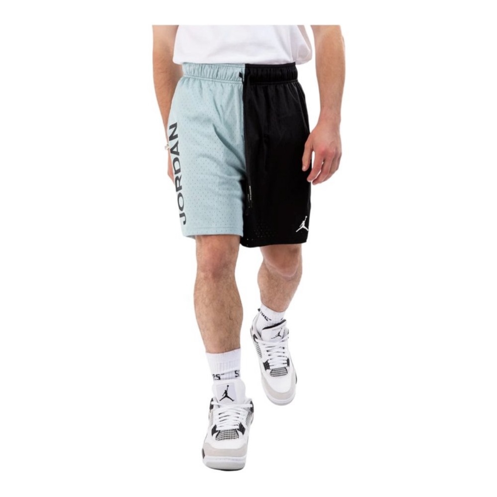 NWOT - NIKE Air Jordan Jumpman Dri-FIT Sport Mesh Graphic Shorts